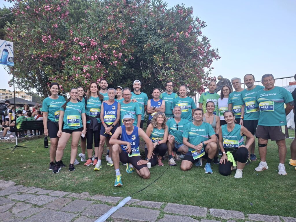 Equipa de Atletismo do Clube novobanco na Marginal à Noite 2026